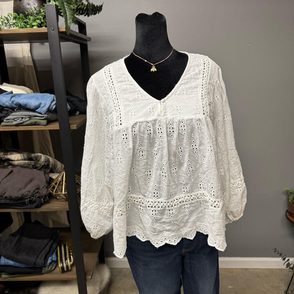 American Eagle white eyelet lace boho blosue top summer preppy womens small